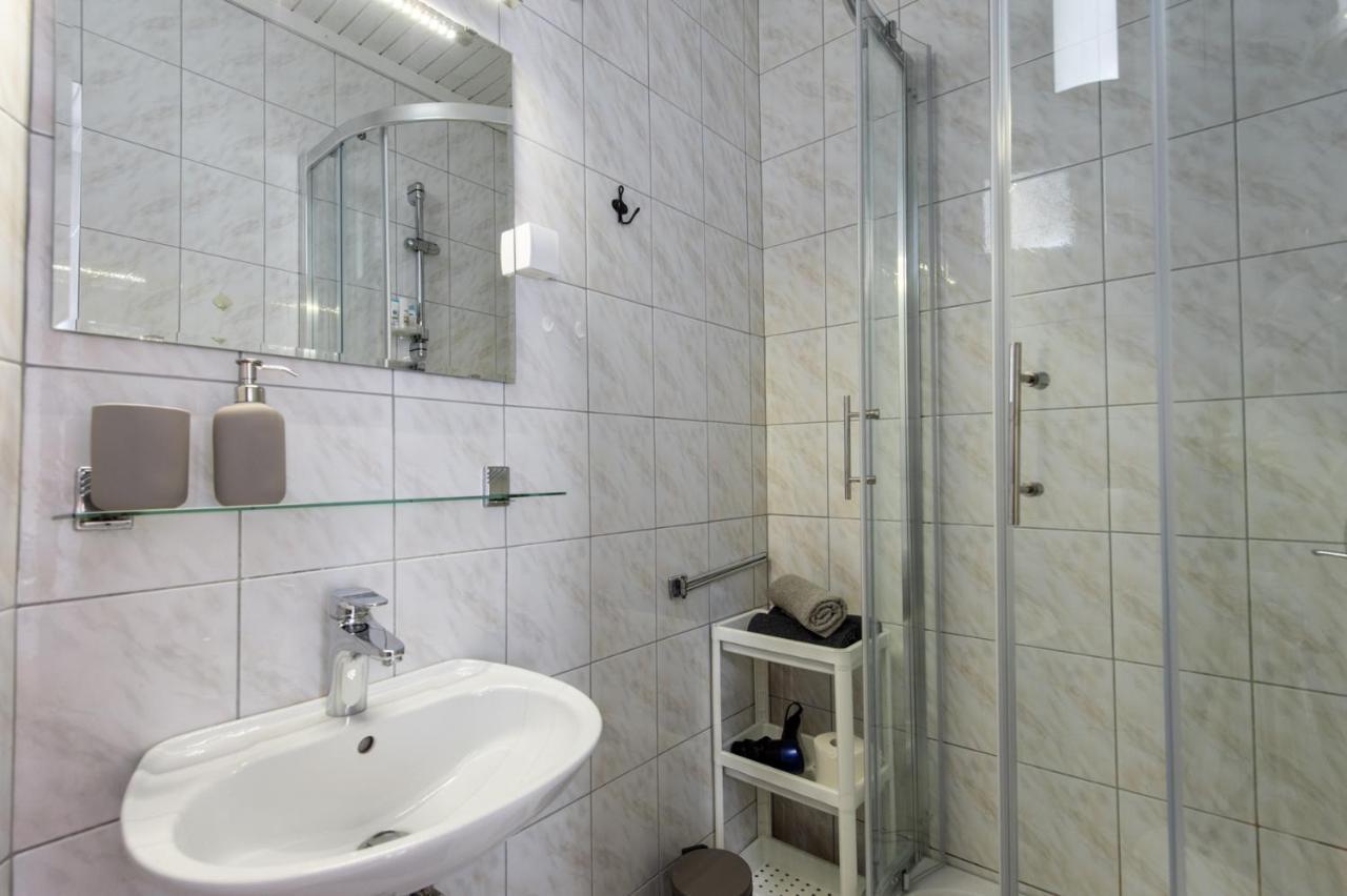 Sobe Poldka Hotel โดเลนิสเก ทอปลิตเซ ภายนอก รูปภาพ
